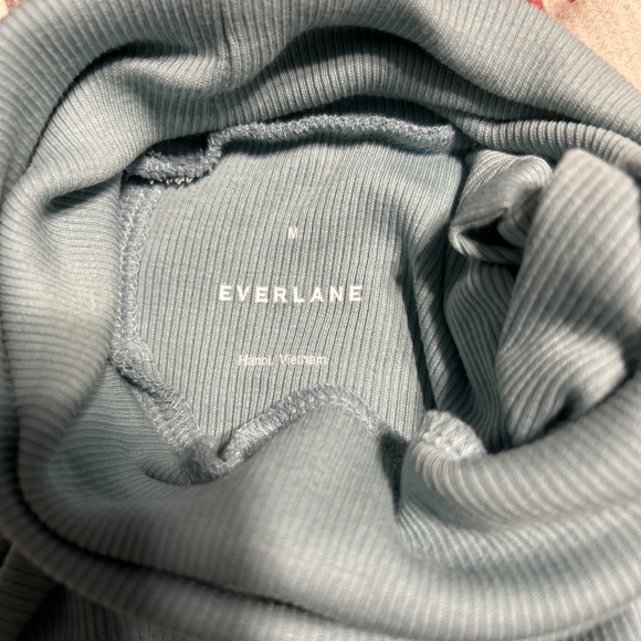 Everlane The Luxe Micro-Rib Turtleneck Blue Base - Size M - Picture 4 of 4